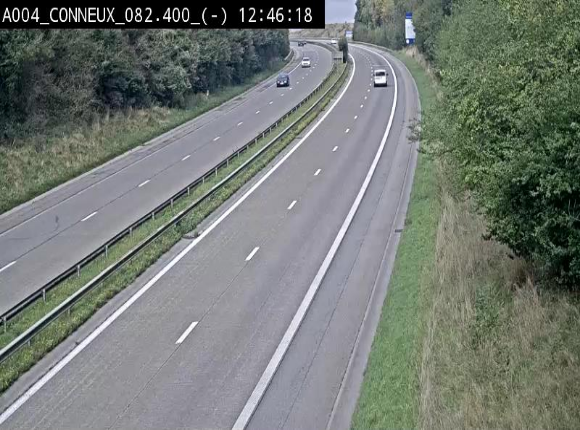 Webcam sur l'E411 avant les sorties 20 menant à Ciney, Dinant et Achêne. Vue orientée vers Namur