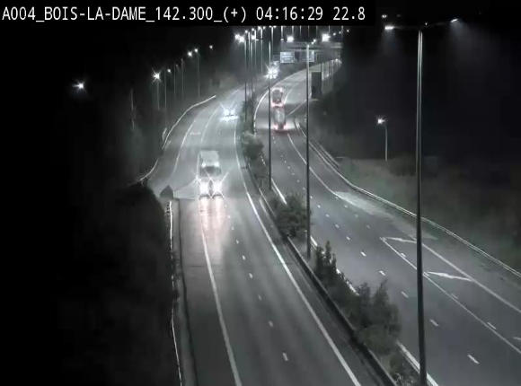 Webcam située entre la sortie 29 Neufchâteau et la jonction avec l'E25 en direction de Liège et Luxembourg