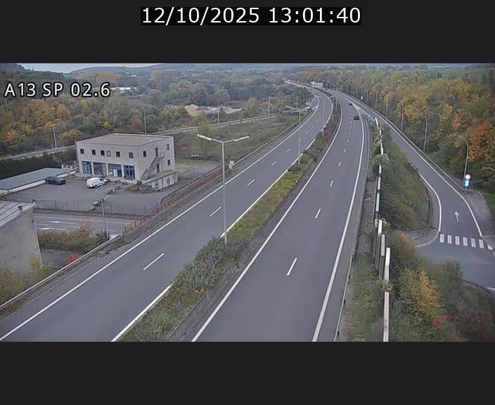 Traffic live webcam Luxembourg Sanem - A13 direction Pétange - BK 2.6