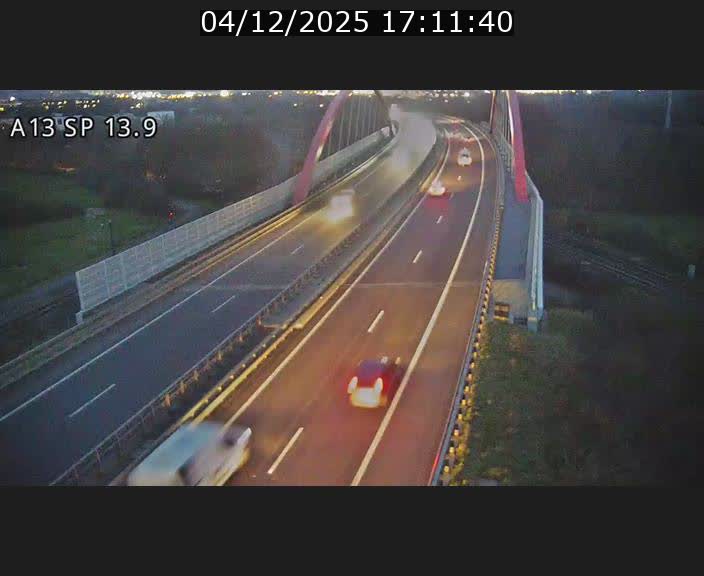Traffic live webcam Luxembourg Kayl - A13 direction Esch-sur-Alzette/Luxembourg-ville - BK 13.9