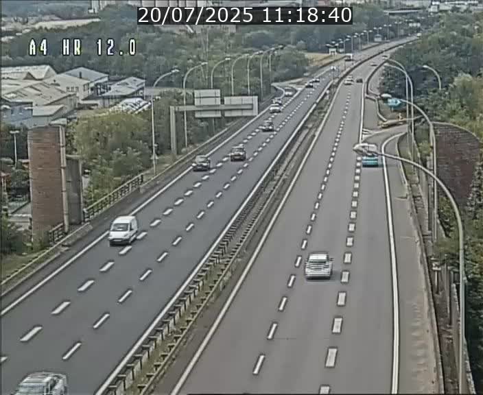Traffic live webcam Luxembourg Jonction Foetz - A4 - BK 12.0 - direction Esch sur Alzette