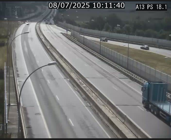 Traffic live webcam Luxembourg Dudelange - A13 direction Croix de Bettembourg - BK 18.1