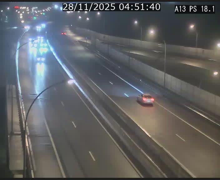 Traffic live webcam Luxembourg Dudelange - A13 direction Croix de Bettembourg - BK 18.1