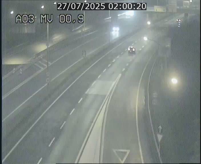 Traffic live webcam Luxembourg Croix de Gasperich - A3 - BK 0.4 - direction Luxembourg