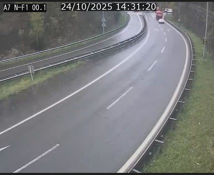 Webcam autoroute Luxembourg A7 située dans la sortie 1 Waldhof, vers la N11, avant le Tunnel Stafelter