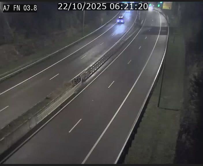Caméra autoroute Luxembourg A7 - Passage à gibier Rëngelbour - direction Tunnel Stafelter