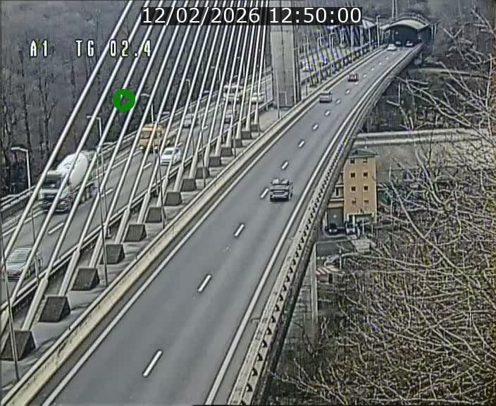 Traffic live webcam Luxembourg Sandweiler - A1 direction Luxembourg-ville - BK 2.4