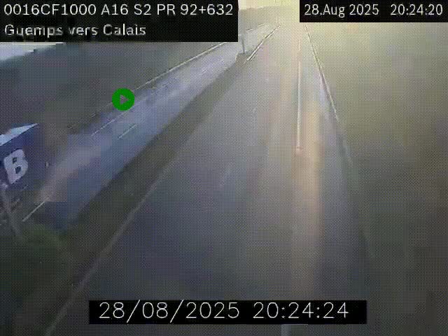 Webcam A16 juste après l'aire de repos d'Offekerque à Guemps. Vue orientée vers Calais