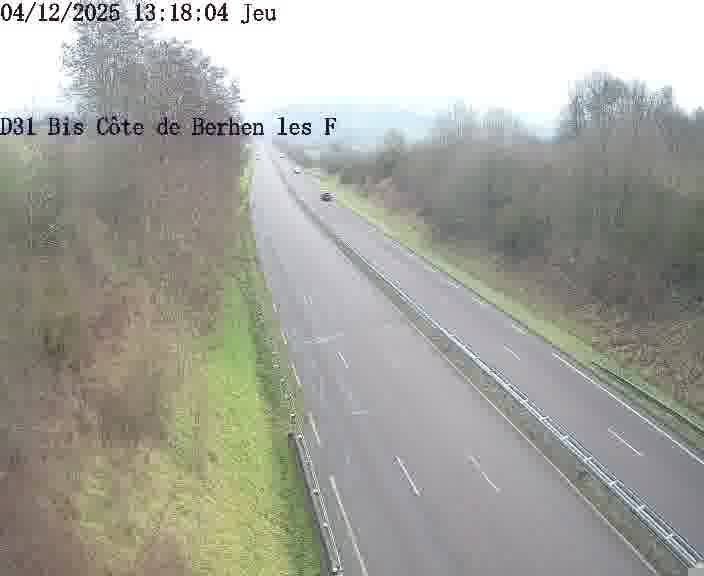 Webcam de surveillance sur D31bis (France) à Behren-lès-Forbach, cadrée vers Sarreguemines, proposant une information routière utile aux déplacements quotidiens.