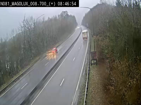 Webcam sur la N81 (E411) à hauteur de la jonction avec la N883. Vue orientée vers Longwy