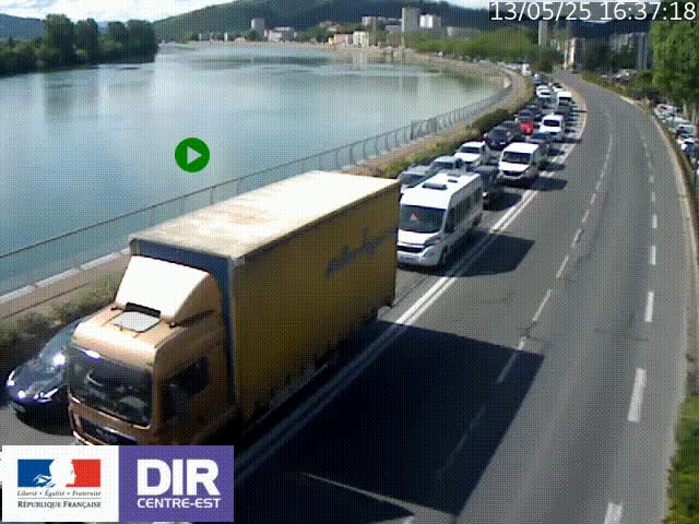Webcam sur le quai Parjot à Vienne, aux Portes de Lyon, sur la Nationale 7, à la jonction avec le boulevard du Rhône-nord (D1407), caméra orientée vers Lyon