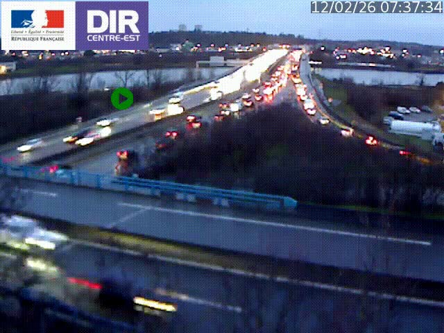 Clone of Caméra de circulation sur A7 à Lyon Perrache vers Marseille, le long du Rhône