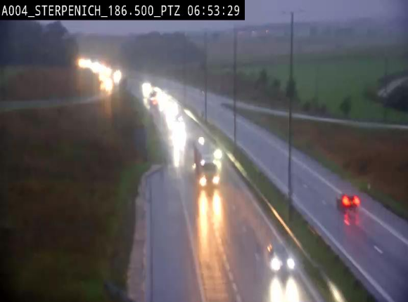 Webcam E411 à Sterpenich en Belgique près de la frontière du Luxembourg. Vue orientée vers Bruxelles
