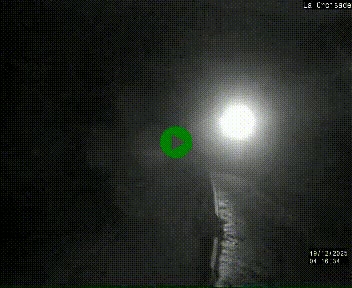 Webcam au carrefour de la croisade, à la jonction entre la N22 et la N320, avant le poste de douane franco-andorrane. Webcam à 1790 mètres d'altitude