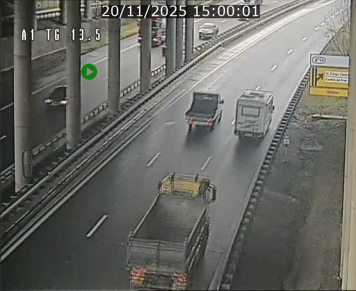 Traffic live webcam Luxembourg Senningen - A1 direction Luxembourg - BK 13.5