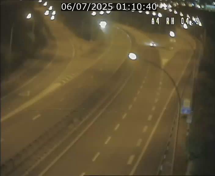 Traffic live webcam Luxembourg Leudelange - A4 - BK 4.9 - direction Luxembourg