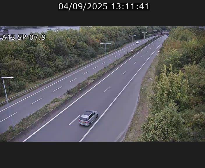 Traffic live webcam Luxembourg Jonction Lankelz - A13 direction Pétange - BK 7.9