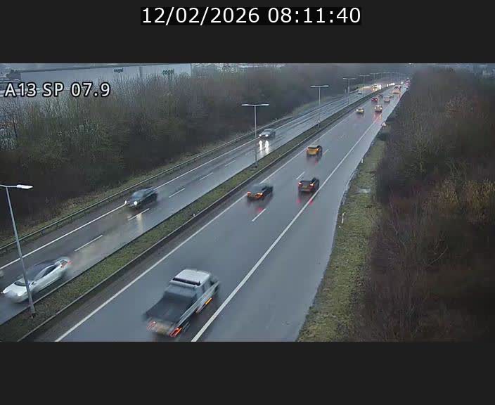 Traffic live webcam Luxembourg Jonction Lankelz - A13 direction Pétange - BK 7.9
