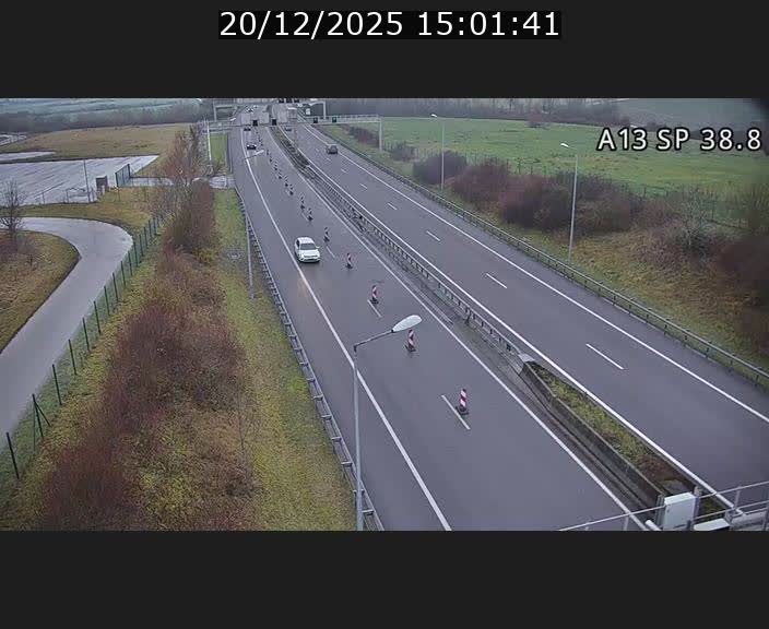 Webcam autoroute A13 à l'entrée ouest du tunnel Markusbierg à Schengen. Vue orientée vers le tunnel et l'Allemagne
