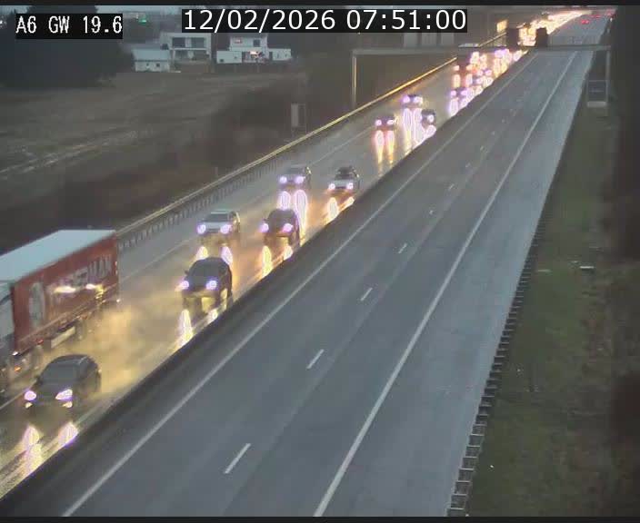 Traffic live webcam Luxembourg - Steinfort - A6 - BK 19.6 - direction Belgique