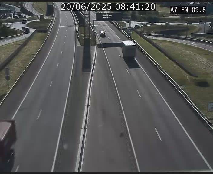 Caméra trafic Luxembourg - A7, Tunnel Gousselerbierg, sortie sud, direction rond-point Lorentzweiler (BK 9.9)