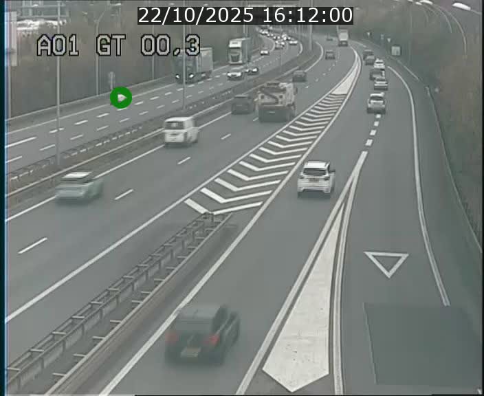 Traffic live webcam Luxembourg Croix de Gasperich - A1 direction Kirchberg - BK 0.3