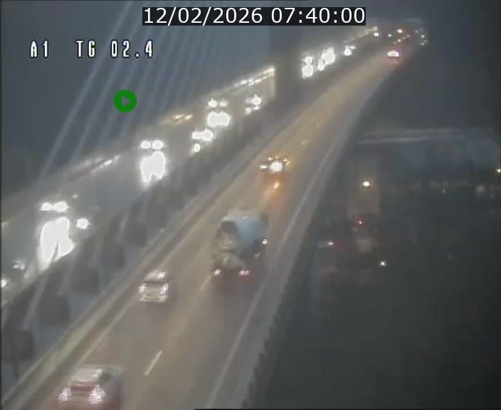 Traffic live webcam Luxembourg Sandweiler - A1 direction Luxembourg-ville - BK 2.4