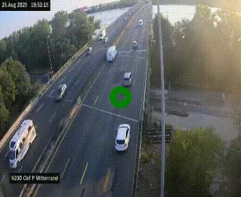 Webcam sur le périphérique de Bordeaux à l'est de la ville. Caméra située sur le Pont Mitterand sur la N230