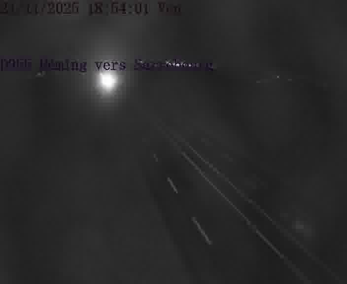 Caméra routière située sur D955 (France) à Heming, orientée vers Sarrebourg, surveillant en continu la circulation locale et régionale.