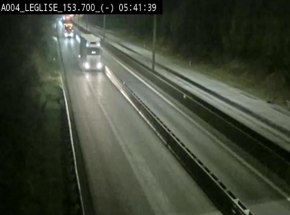 Webcam autoroute A4 (E411-E25) à Léglise, avant la jonction avec la N40. Vue orientée vers Bruxelles