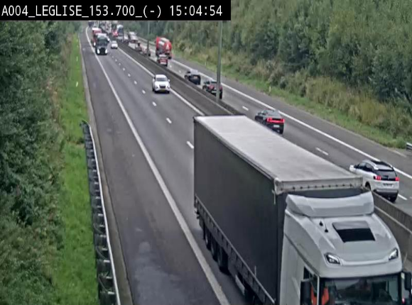 Webcam autoroute A4 (E411-E25) à Léglise, avant la jonction avec la N40. Vue orientée vers Bruxelles