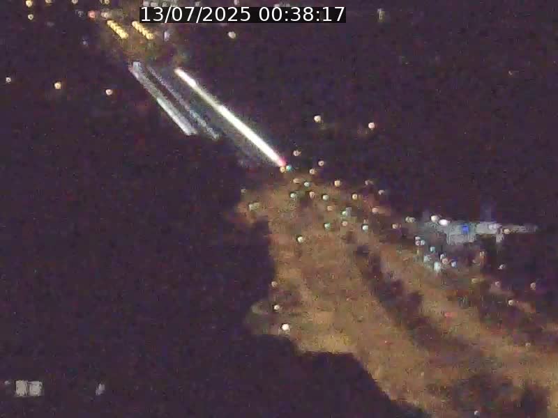 Webcam sur l'avenue John Fitzgerald Kennedy (N51) avec vue sur le Pont rouge (Pont Grande Duchesse Charlotte), l'arrêt Pfaffenthal et l'entrée du quartier Kirchberg