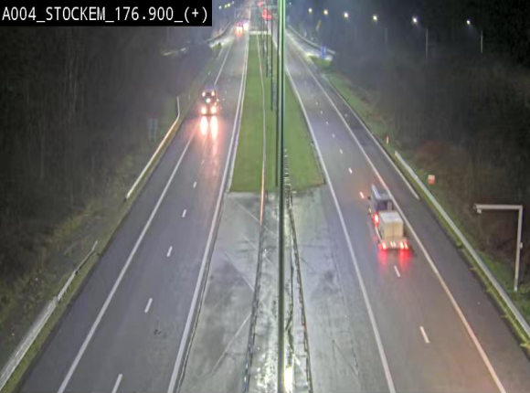 Webcam au-dessus de l'E411 sur la N83 à hauteur de la sortie Stockem. Vue orientée vers Arlon