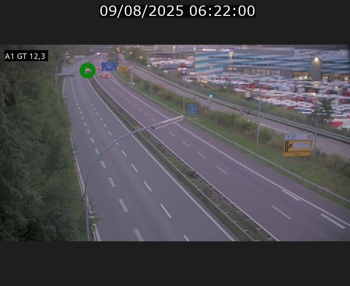 Traffic live webcam Luxembourg Senningerberg - A1 direction Allemagne - BK 12.3