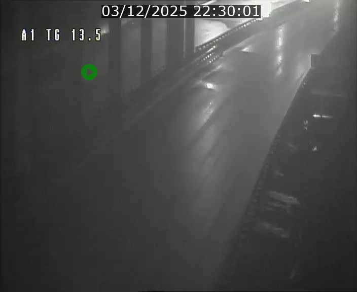 Traffic live webcam Luxembourg Senningen - A1 direction Luxembourg - BK 13.5