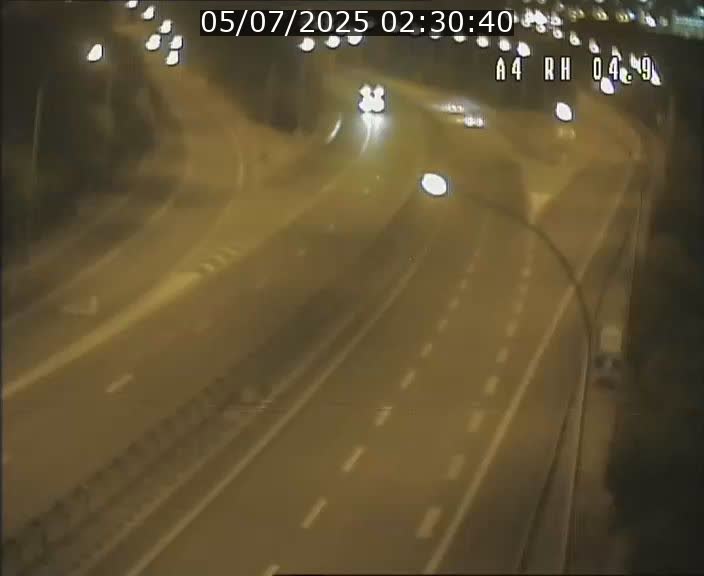 Traffic live webcam Luxembourg Leudelange - A4 - BK 4.9 - direction Luxembourg