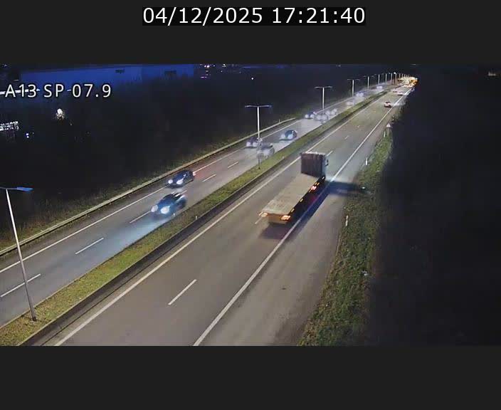 Traffic live webcam Luxembourg Jonction Lankelz - A13 direction Pétange - BK 7.9