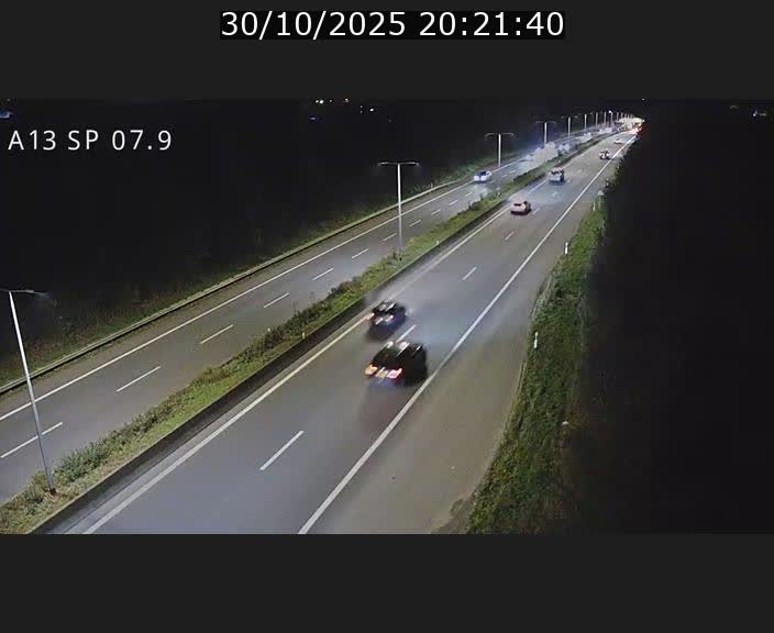 Traffic live webcam Luxembourg Jonction Lankelz - A13 direction Pétange - BK 7.9