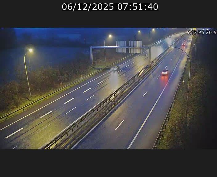 Traffic live webcam Luxembourg Croix de Bettembourg, rond-point d'Hellange - A13 direction Allemagne - BK 20.9