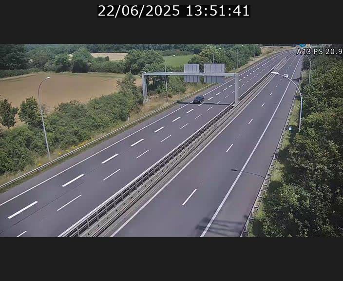 Traffic live webcam Luxembourg Croix de Bettembourg, rond-point d'Hellange - A13 direction Allemagne - BK 20.9