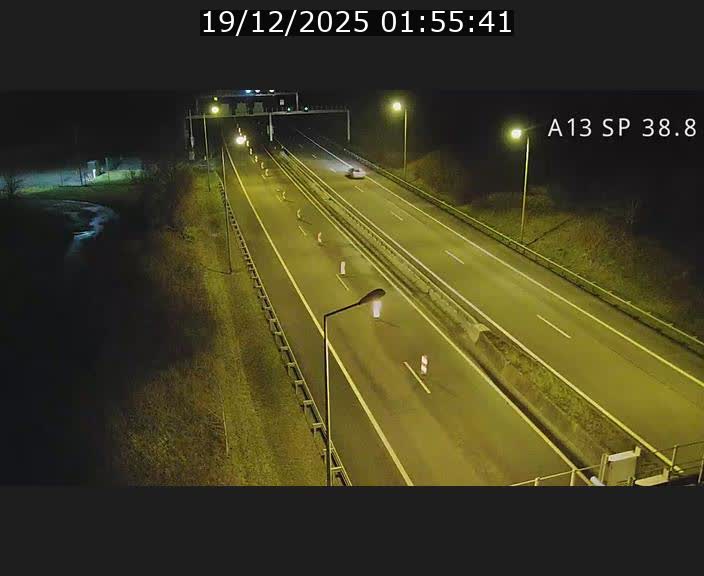 Webcam autoroute A13 à l'entrée ouest du tunnel Markusbierg à Schengen. Vue orientée vers le tunnel et l'Allemagne