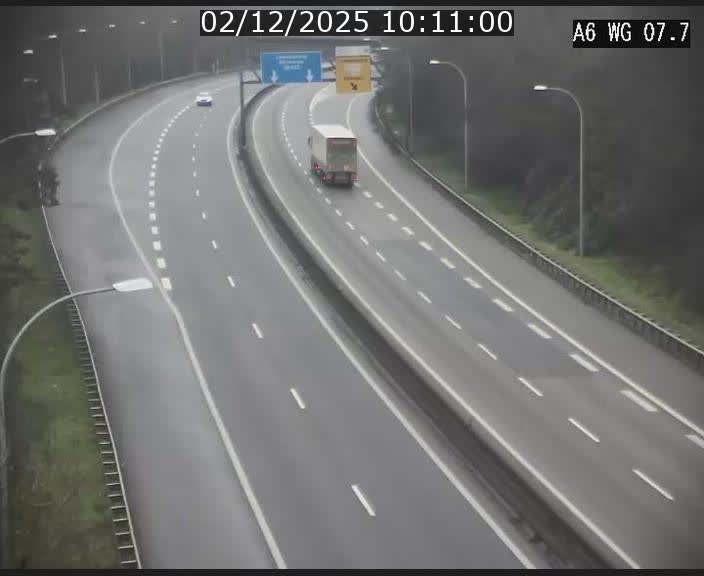 Traffic live webcam Luxembourg - Bridel - A6 - BK 7.7 - direction Belgique