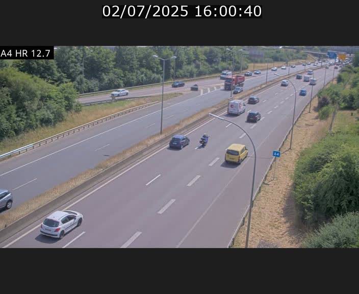Traffic live webcam Luxembourg Esch sur Alzette - A4 - BK 12.7 - direction Esch-Belval