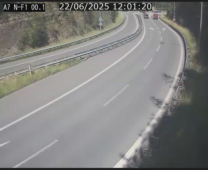 Webcam autoroute Luxembourg A7 située dans la sortie 1 Waldhof, vers la N11, avant le Tunnel Stafelter