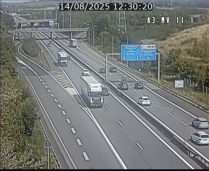 Traffic live webcam Luxembourg Croix de Bettembourg A3 - BK 11.1 - direction Luxembourg-ville