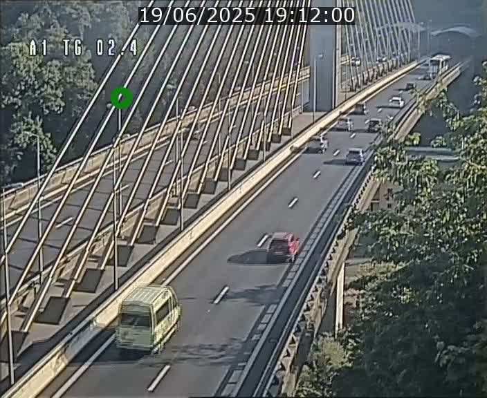 Traffic live webcam Luxembourg Sandweiler - A1 direction Luxembourg-ville - BK 2.4