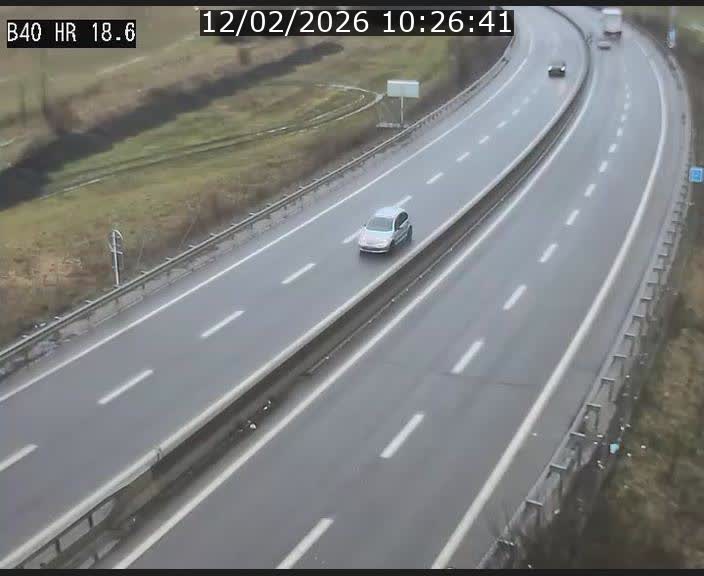 Webcam sur la route de liaison entre Micheville et Esch-Belval à la frontière entre le Luxembourg et la France. Vue orientée vers la Lorraine.