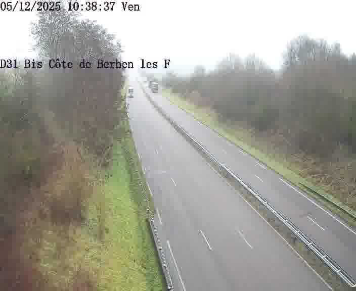Webcam de surveillance sur D31bis (France) à Behren-lès-Forbach, cadrée vers Sarreguemines, proposant une information routière utile aux déplacements quotidiens.