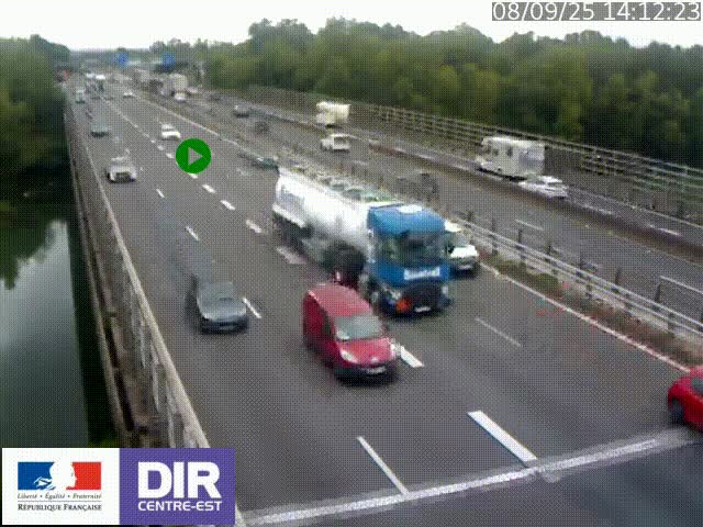 Caméra trafic à la jonction entre l'A46 (Rocade-est de Lyon) et l'A42 à hauteur de Vault-en-Velin en direction de Marseille