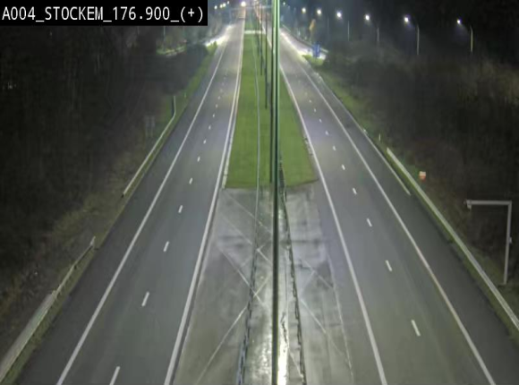 Webcam au-dessus de l'E411 sur la N83 à hauteur de la sortie Stockem. Vue orientée vers Arlon